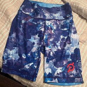 Reversible peloton bike shorts